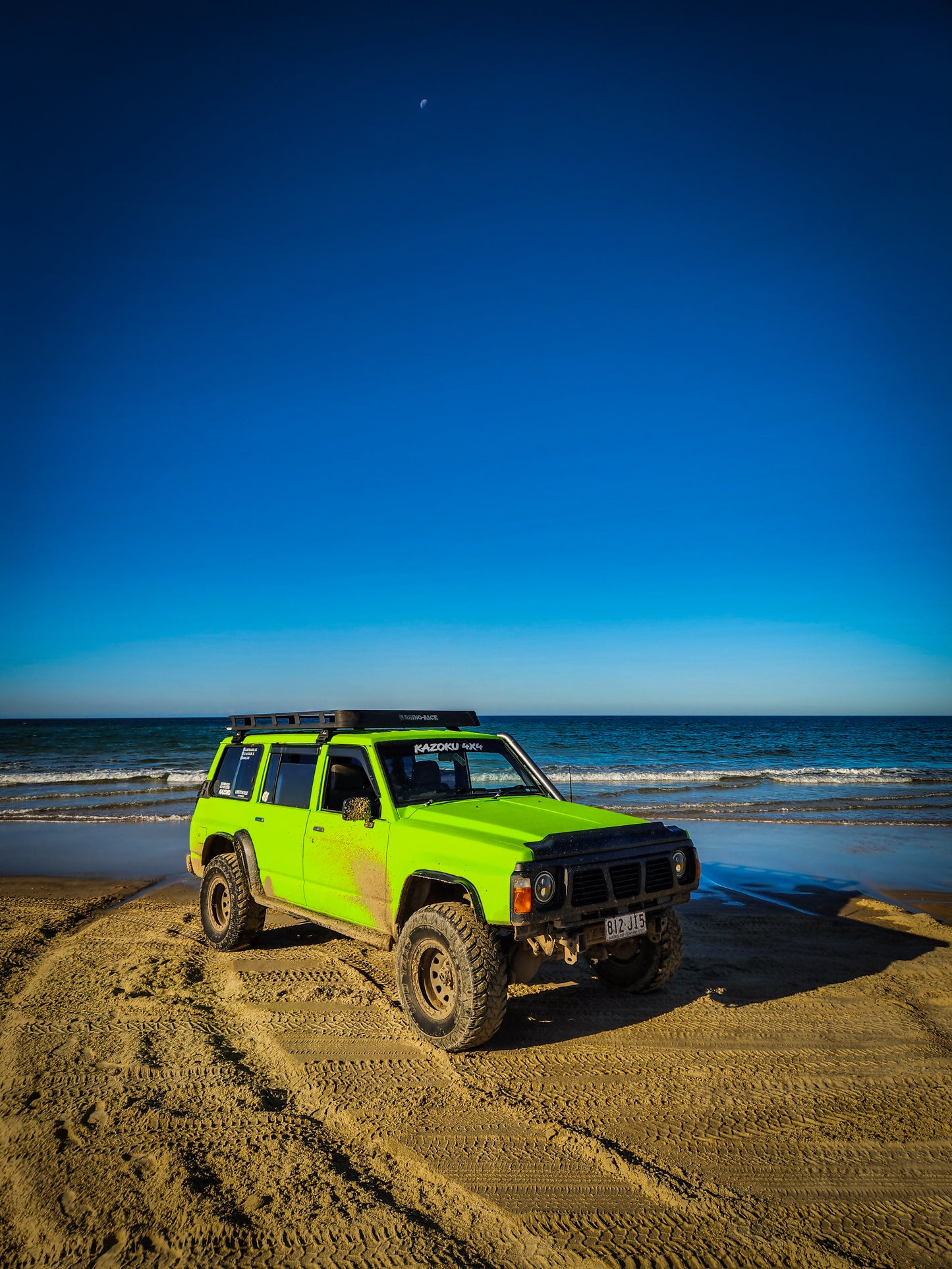 Kazoku 4x4 Banner